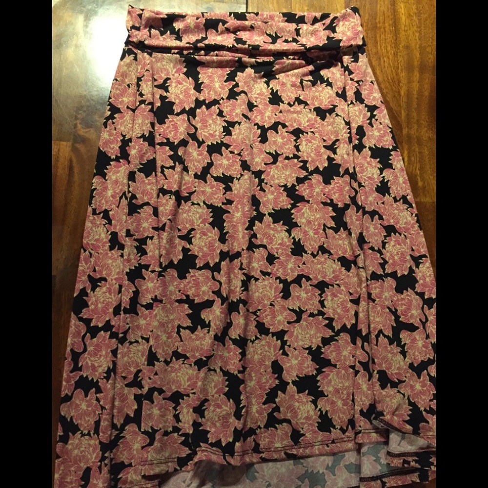 Lularoe skirt